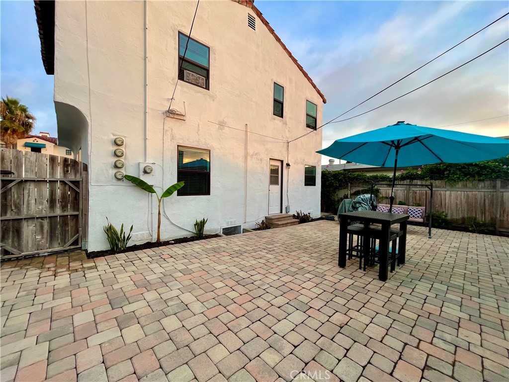 Custom - Residential Lease