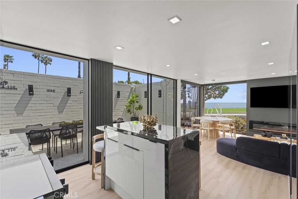 listing image 130721034056176783228
