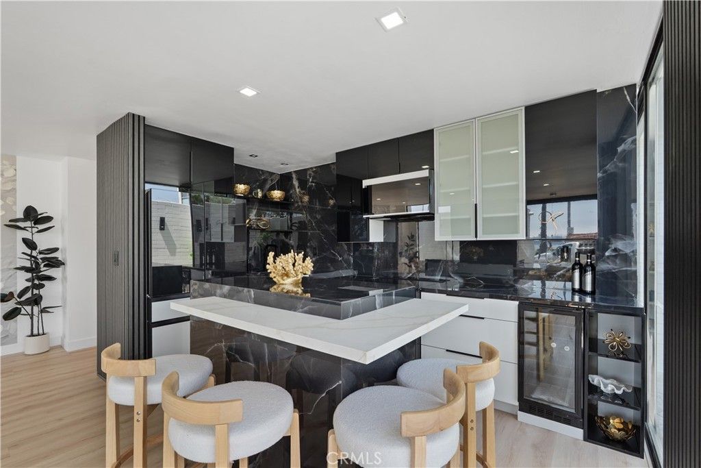 listing image 130720666452732323260