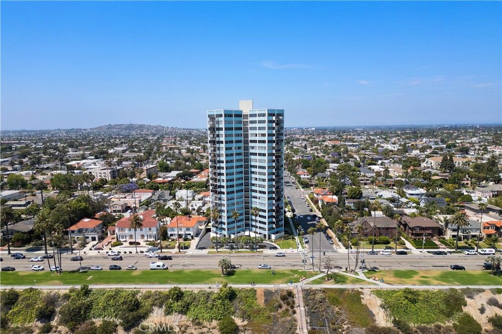 listing image 130722359696419574674