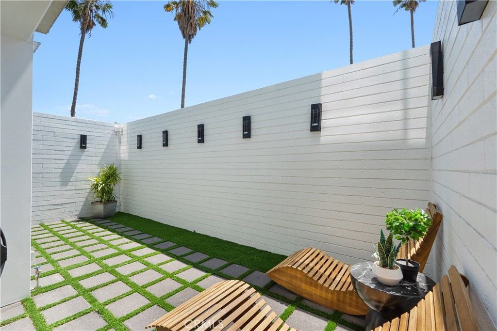 listing image 130722502701215692290