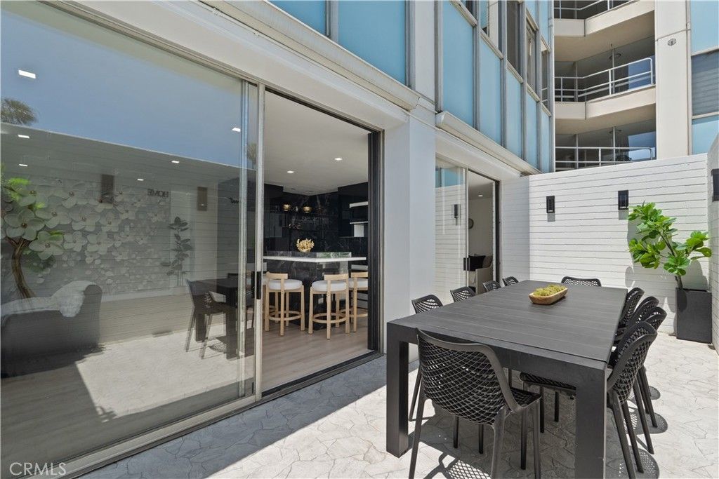 listing image 130725472732276267347
