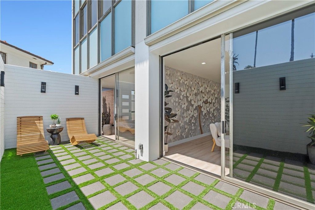 listing image 130728205517231950132
