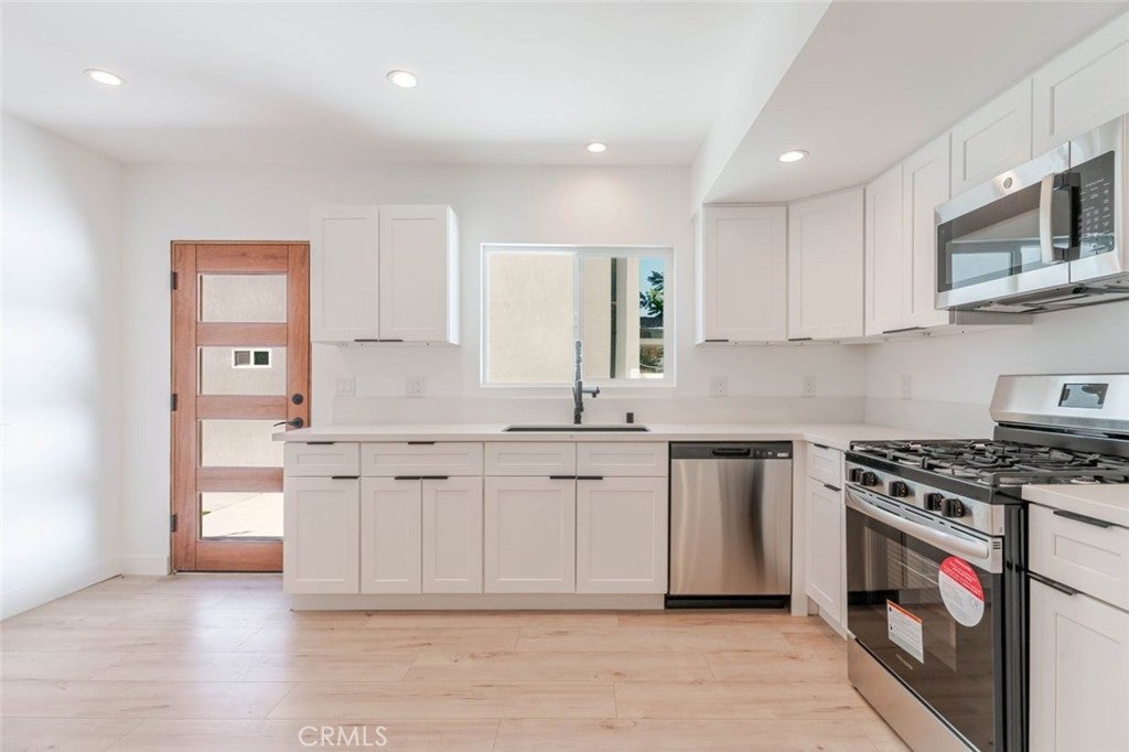 6837 Yolanda Avenue