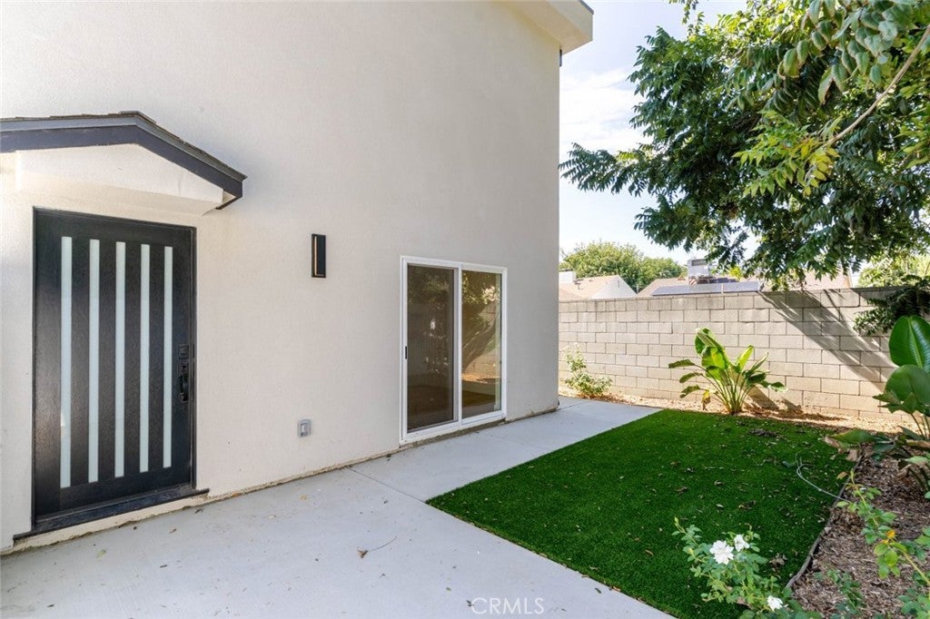 6837 Yolanda Avenue