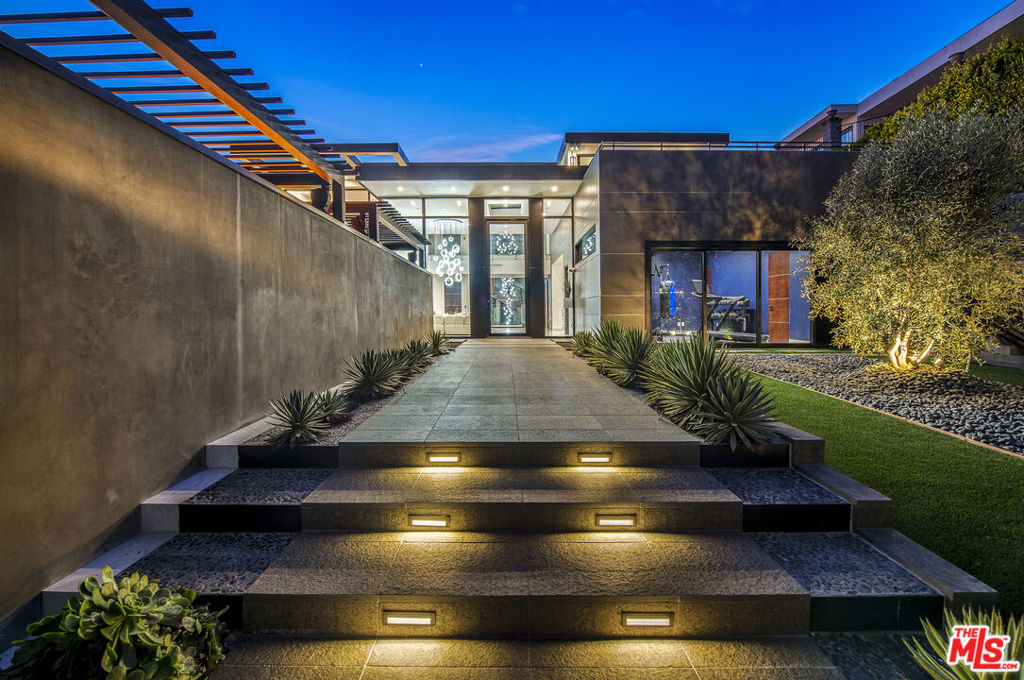 2301 Hercules Drive