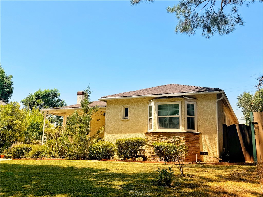 917 N Olive Avenue