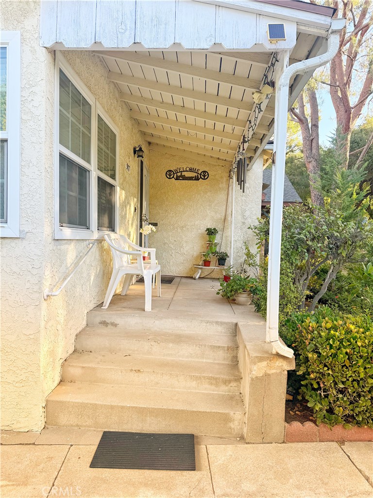 917 N Olive Avenue