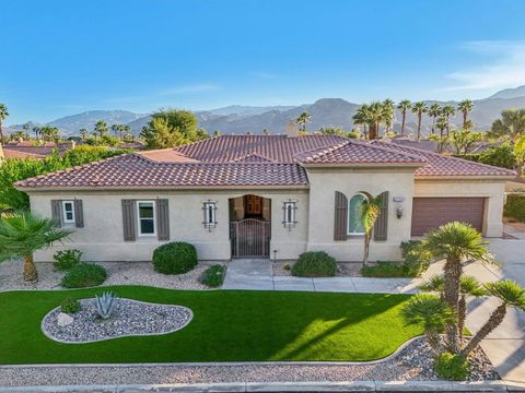 Photo of 35104 Vista Del Aqua, Rancho Mirage, CA 92270 (MLS # 219139348DA)