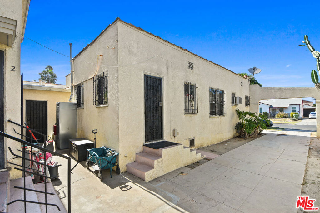 624 E 84th Street