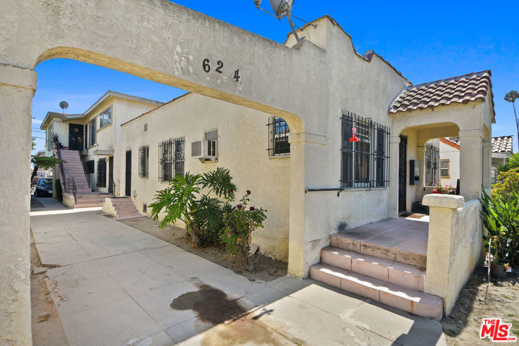 624 E 84th Street