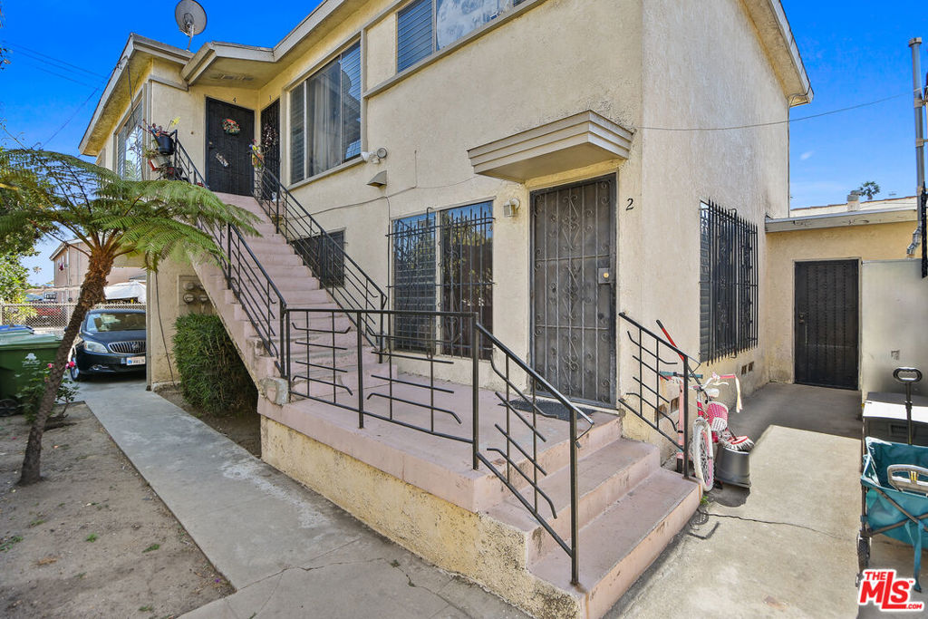 624 E 84th Street
