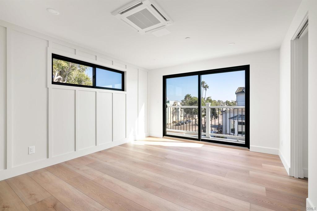 Mission Beach - Residential