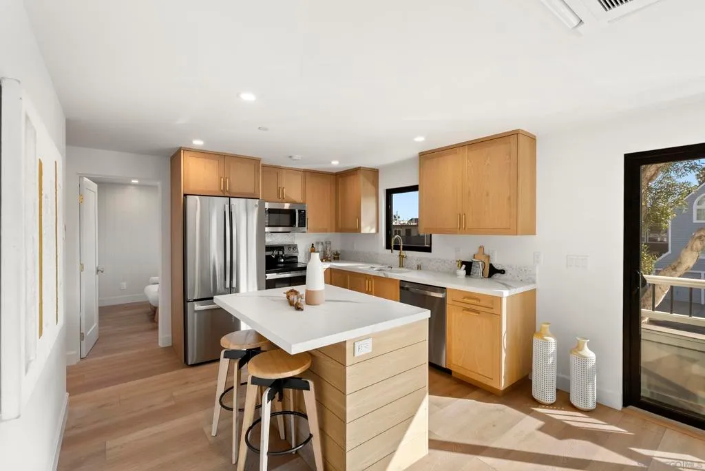 San Diego, California 92109, United States, 4 Bedrooms Bedrooms, ,4 BathroomsBathrooms,Residential,Active,224676