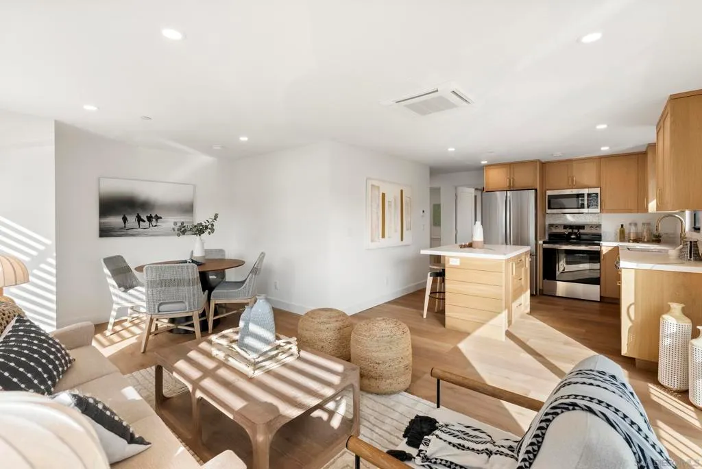 San Diego, California 92109, United States, 4 Bedrooms Bedrooms, ,4 BathroomsBathrooms,Residential,Active,224676