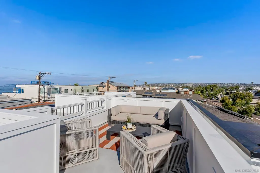 San Diego, California 92109, United States, 4 Bedrooms Bedrooms, ,4 BathroomsBathrooms,Residential,Active,224676