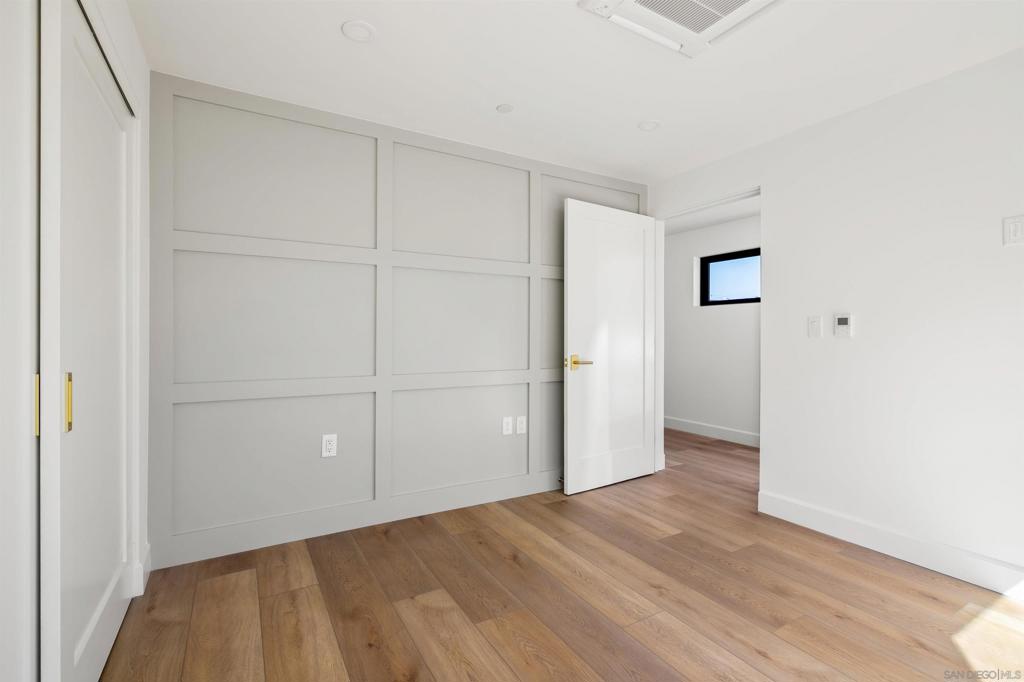 Mission Beach - Residential