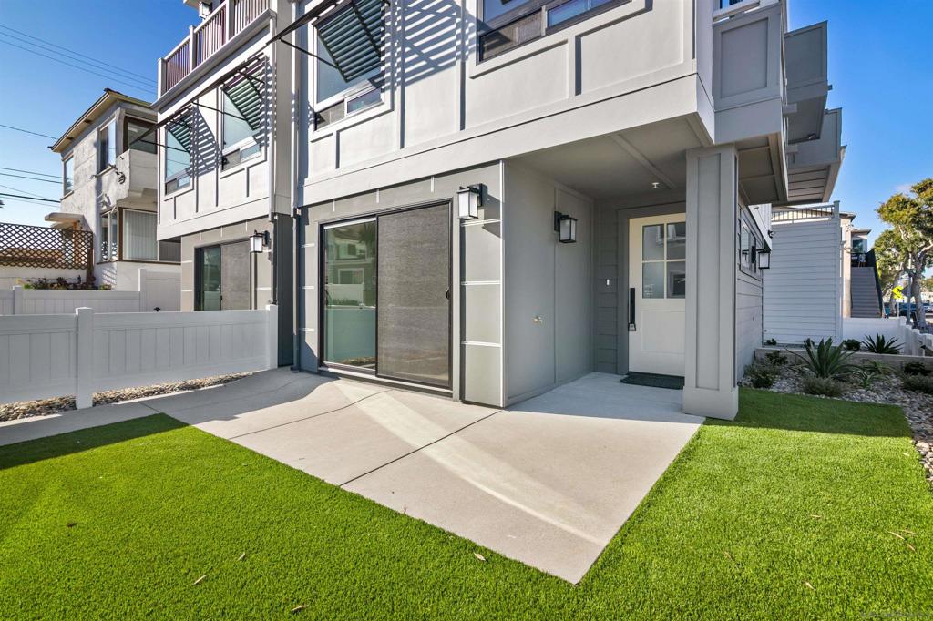 Mission Beach - Residential