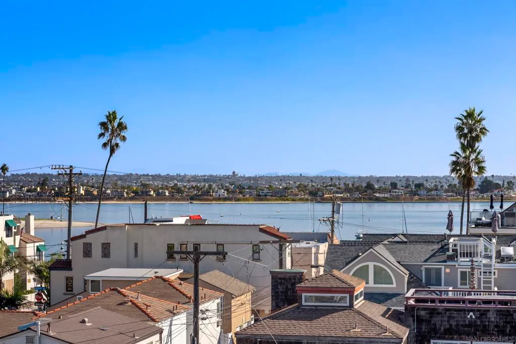 San Diego, California 92109, United States, 4 Bedrooms Bedrooms, ,4 BathroomsBathrooms,Residential,Active,224676