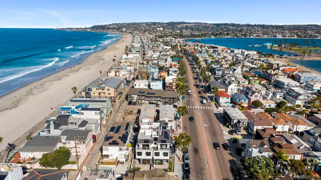 San Diego, California 92109, United States, 4 Bedrooms Bedrooms, ,4 BathroomsBathrooms,Residential,Active,224676