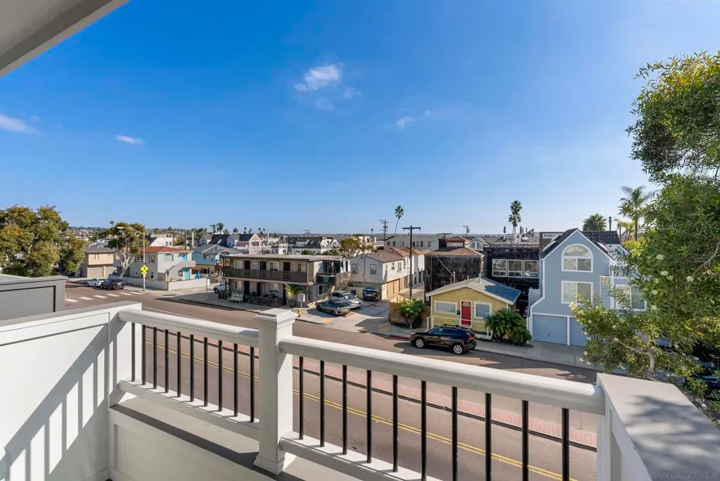 San Diego, California 92109, United States, 4 Bedrooms Bedrooms, ,4 BathroomsBathrooms,Residential,Active,224676