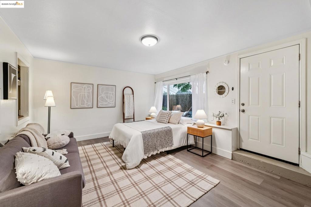 LEONA HEIGHTS - Residential
