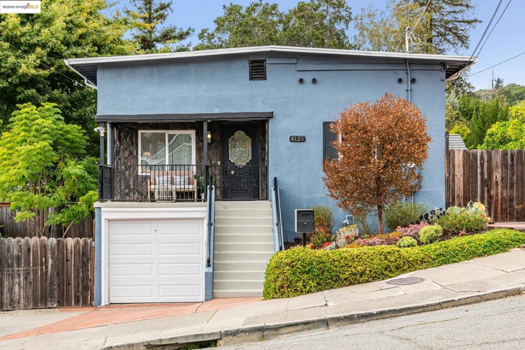 LEONA HEIGHTS - Residential