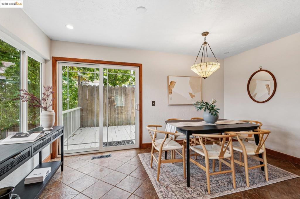 LEONA HEIGHTS - Residential