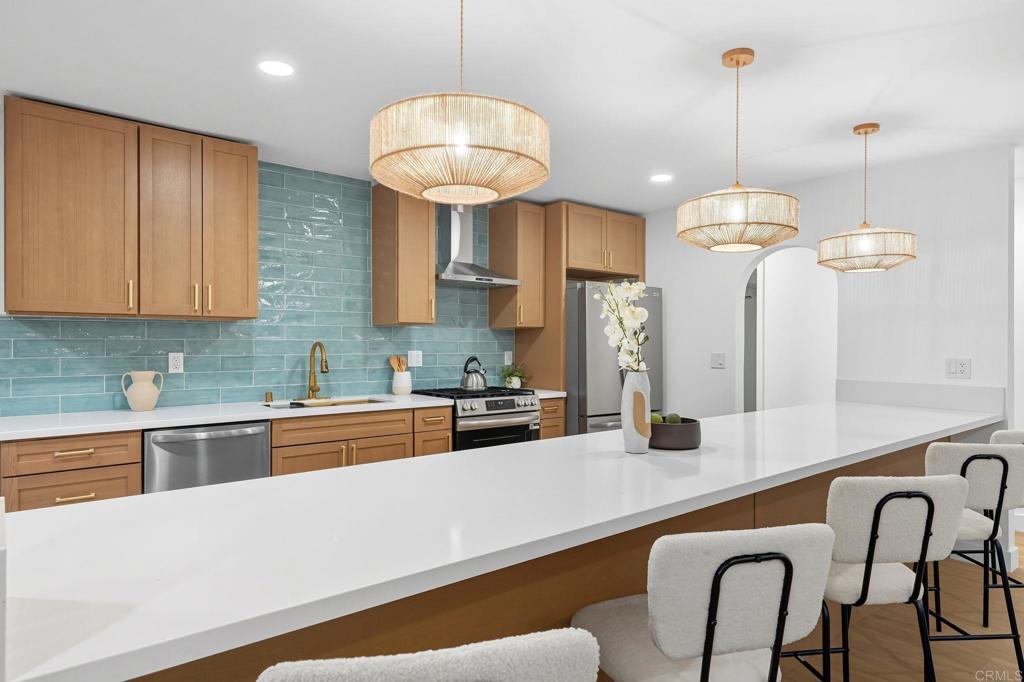 2851 Grandview Street