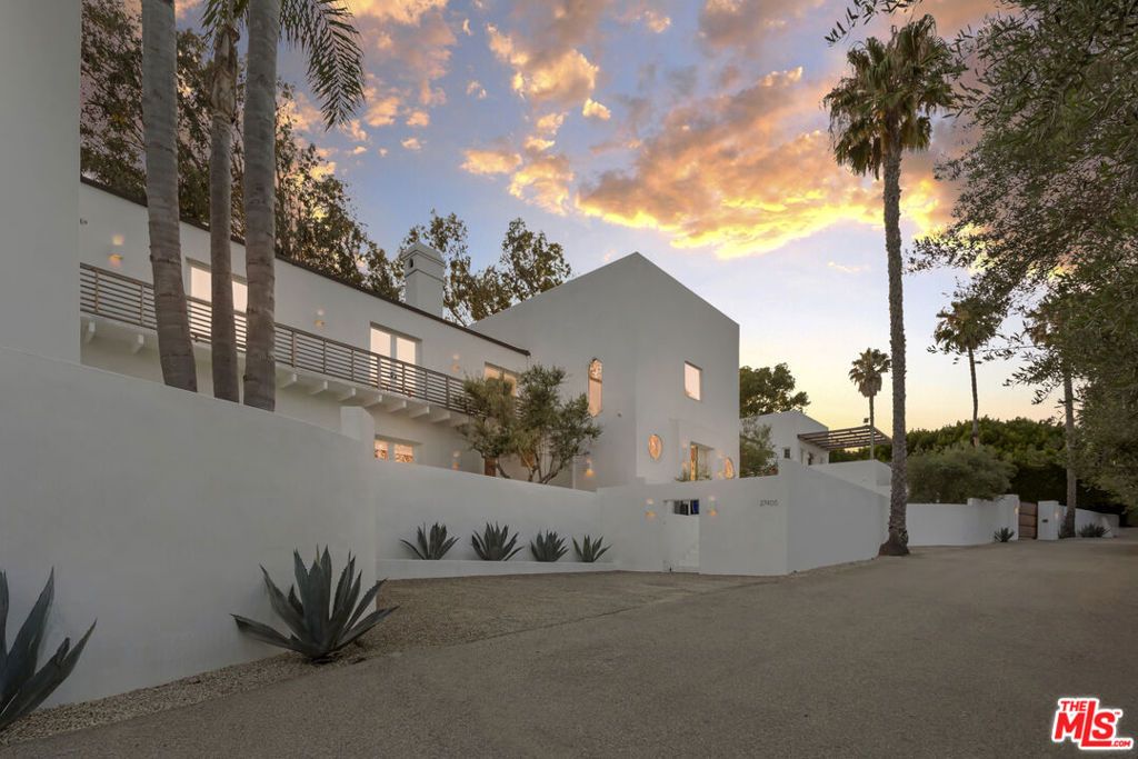 Photo of 27405 Pacific Coast Highway #Share 2, Malibu, CA 90265 (MLS # 25614959)