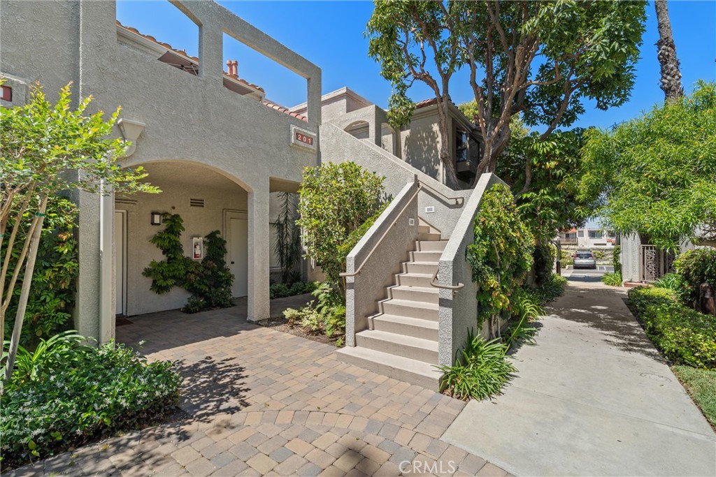 4782 Tiara Dr. 104