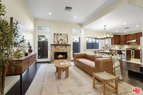 Photo of 384 E Del Mar Boulevard, Pasadena, CA 91101 (MLS # 26832857)