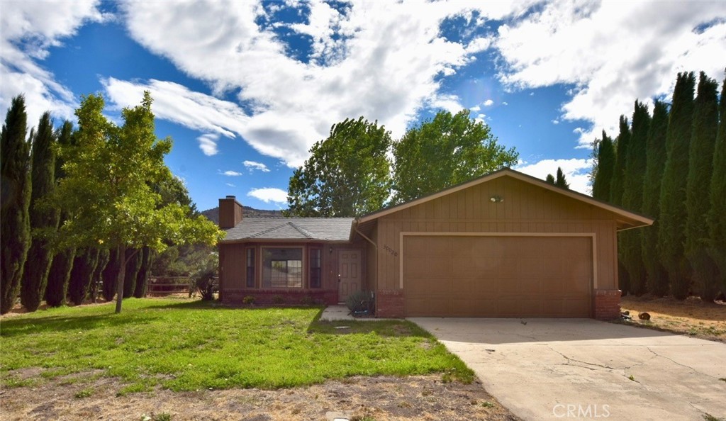 Charming 3-Bedroom Home Near the Golf Course in Bear Valley Springs.
Welcome to this inviting 3-bedroom, 2-bathroom home perfectly situated near the Bear Valley Springs Golf Course. Set on a spacious lot with mature trees and mountain views, this property blends privacy with convenience in one of the community's most desirable locations. Inside, you'll find fresh updates including newer flooring, neutral paint, and modern lighting. The kitchen features warm wood cabinetry, plenty of counter space, and direct access to the backyard patio through sliding glass doorsideal for entertaining or enjoying peaceful evenings outdoors. The living spaces are bright and comfortable, complemented by ceiling fans throughout, while both bathrooms are clean and functional with updated fixtures. A large laundry room with built-in shelving adds convenience and storage. Outside, the fenced yard offers endless potential for gardening, play, or even future expansion. Towering trees provide shade and character, while the wide driveway and attached two-car garage add practicality. Located close to the golf course, yet still offering tranquility, this home is the perfect fit for first-time buyers, downsizers, or anyone looking to enjoy the amenities of Bear Valley Springsincluding equestrian trails, lakes, tennis, pool, and more.
Key Features: 3 bedrooms, 2 bathrooms Spacious fenced lot with mature trees Updated flooring, paint, and lighting Large laundry room with storage Attached 2-car garage & wide driveway Close to Bear Valley Springs Golf Course & community amenities Don't miss this opportunity to own an affordable home in the beautiful, gated Bear Valley Springs community!