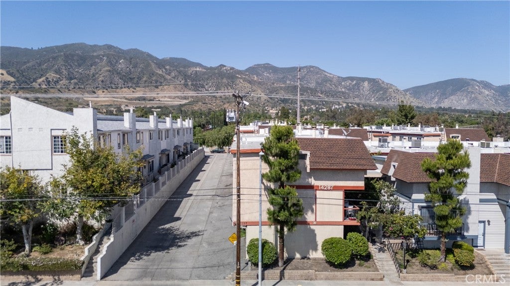 14287 foothill Boulevard 14