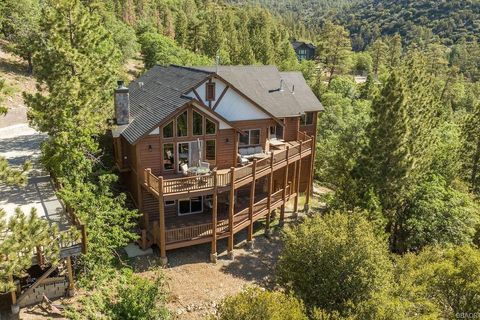 Photo of 39737 Pinon Court, Fawnskin, CA 92333 (MLS # 219127467DA)