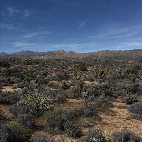 Photo of 8164 Jemez Trl, Yucca Valley, CA 92284 (MLS # JT26043818)