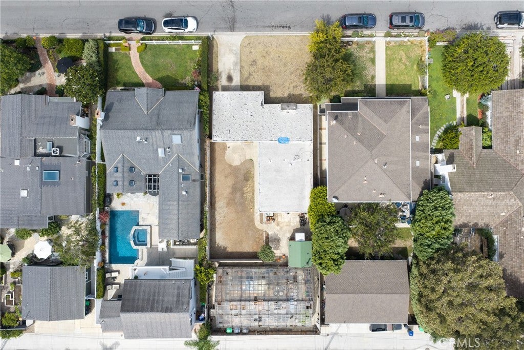 518 Fullerton