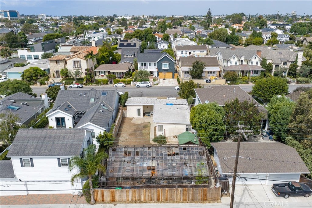 518 Fullerton