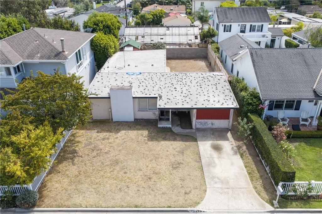 518 Fullerton
