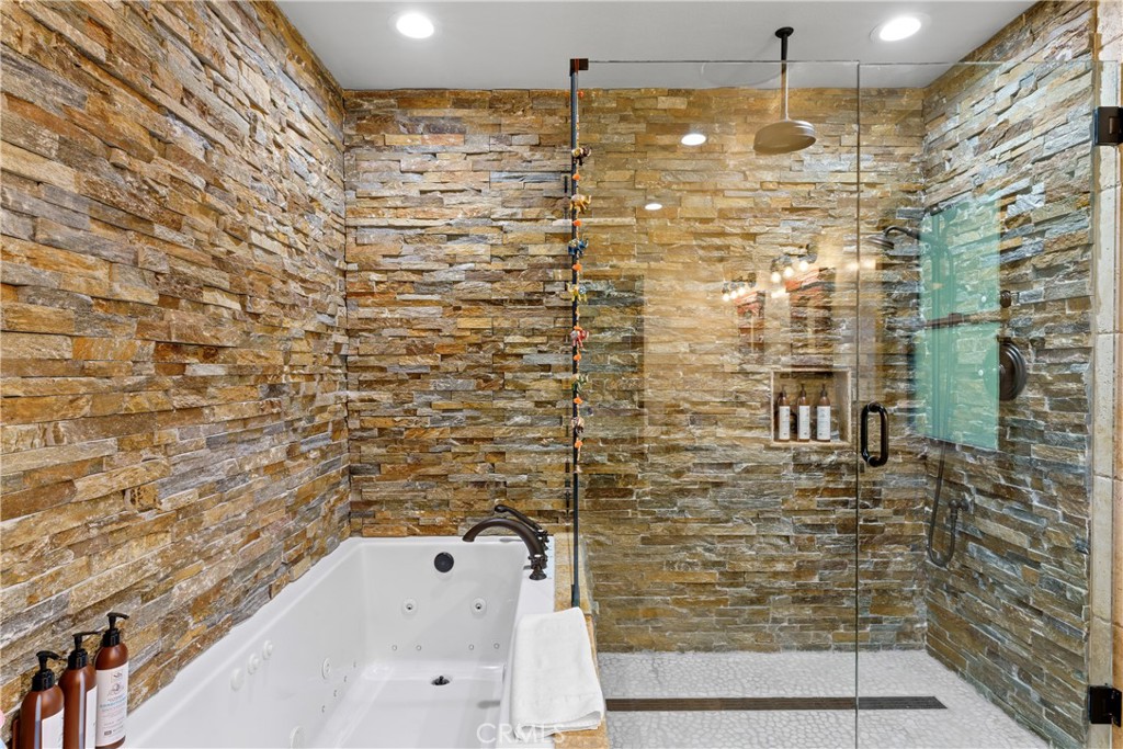 Arrowhead Woods (AWHW) - Residential