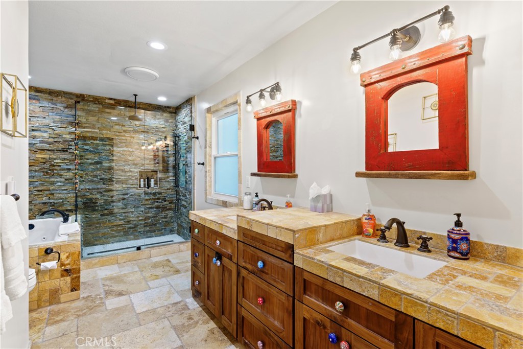 Arrowhead Woods (AWHW) - Residential