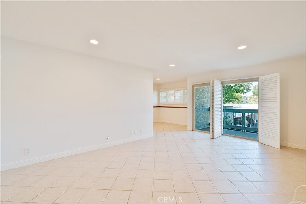 4644 Park Granada 167