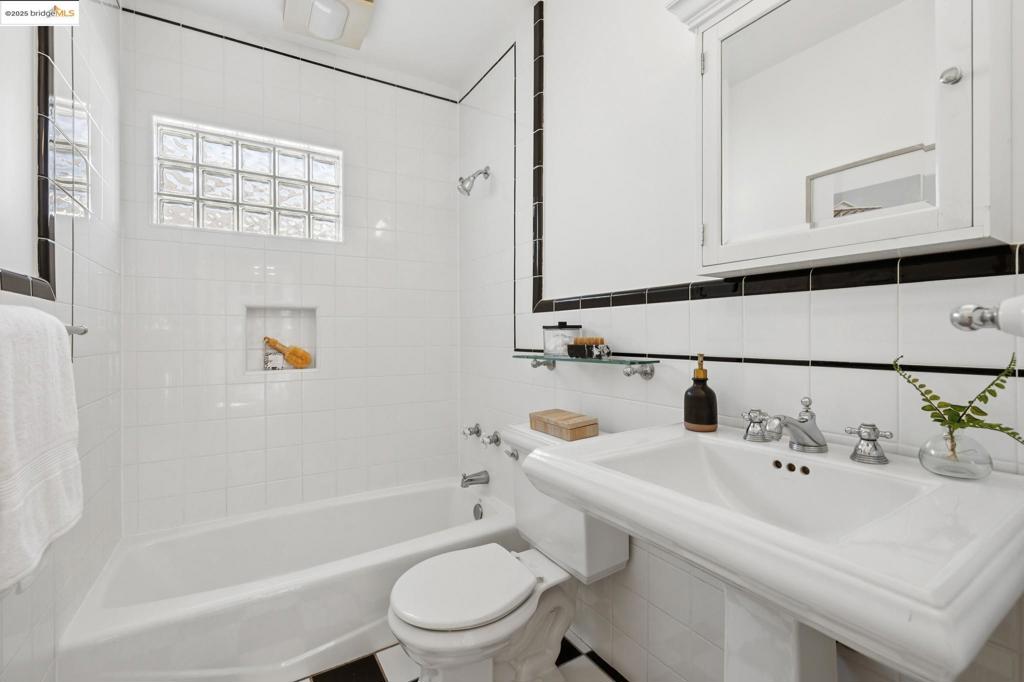 CROCKER HGHLANDS - Residential