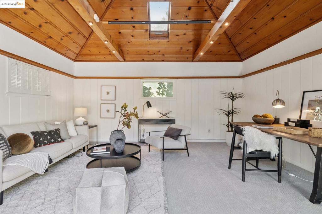 CROCKER HGHLANDS - Residential
