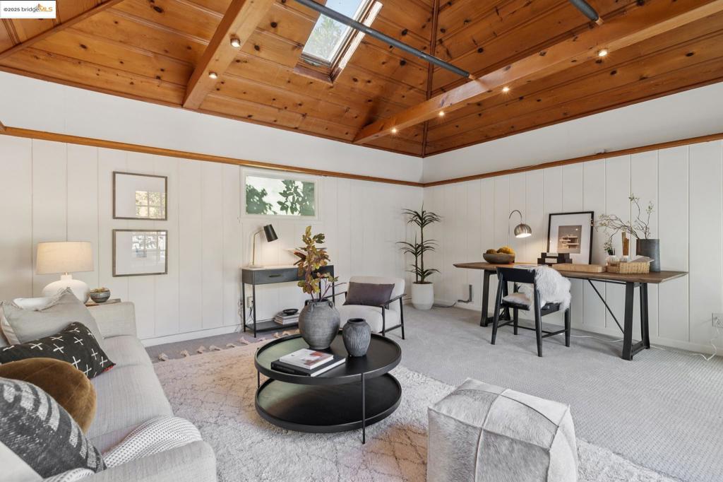 CROCKER HGHLANDS - Residential