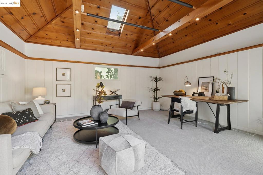 CROCKER HGHLANDS - Residential