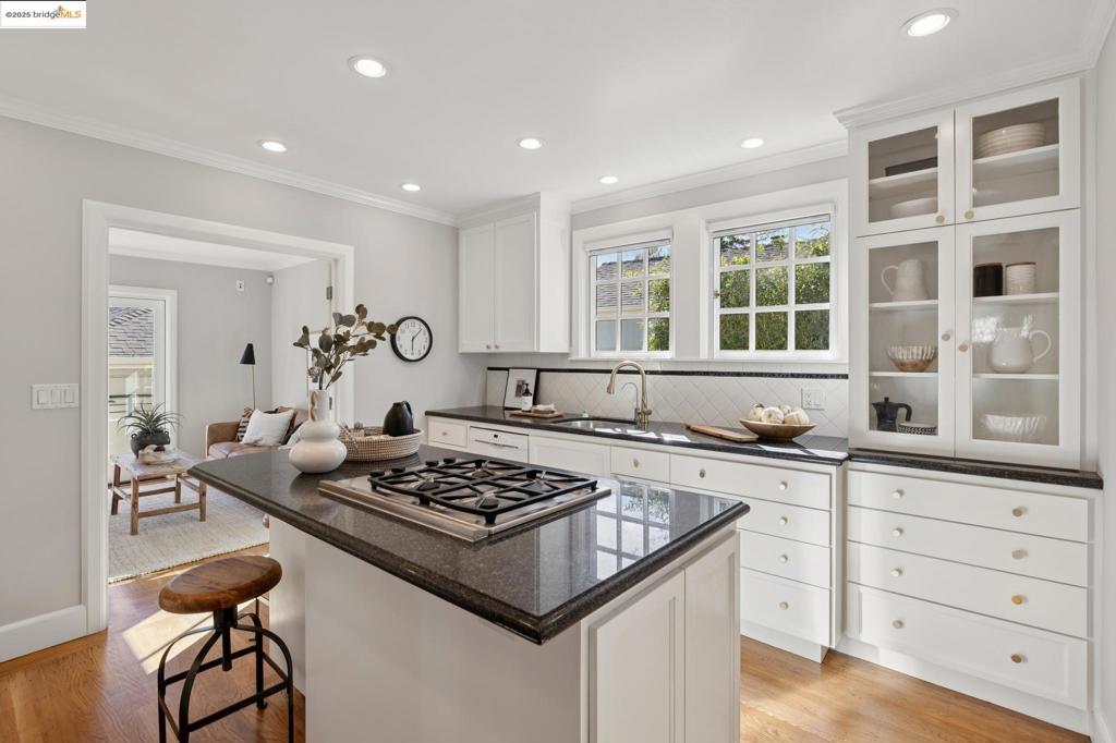 CROCKER HGHLANDS - Residential
