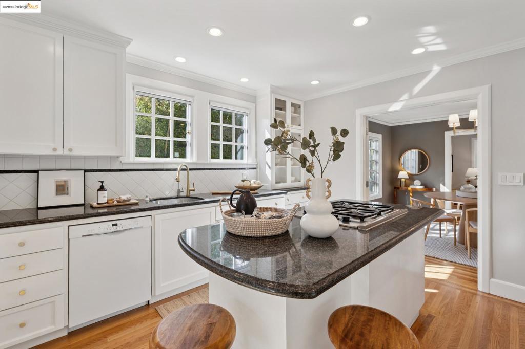 CROCKER HGHLANDS - Residential