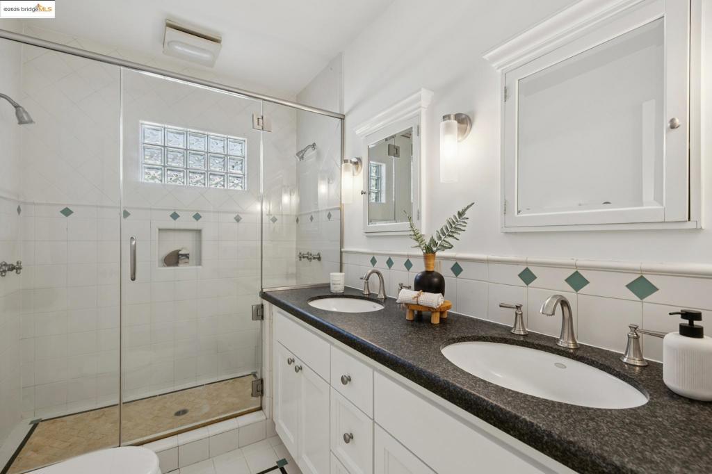CROCKER HGHLANDS - Residential