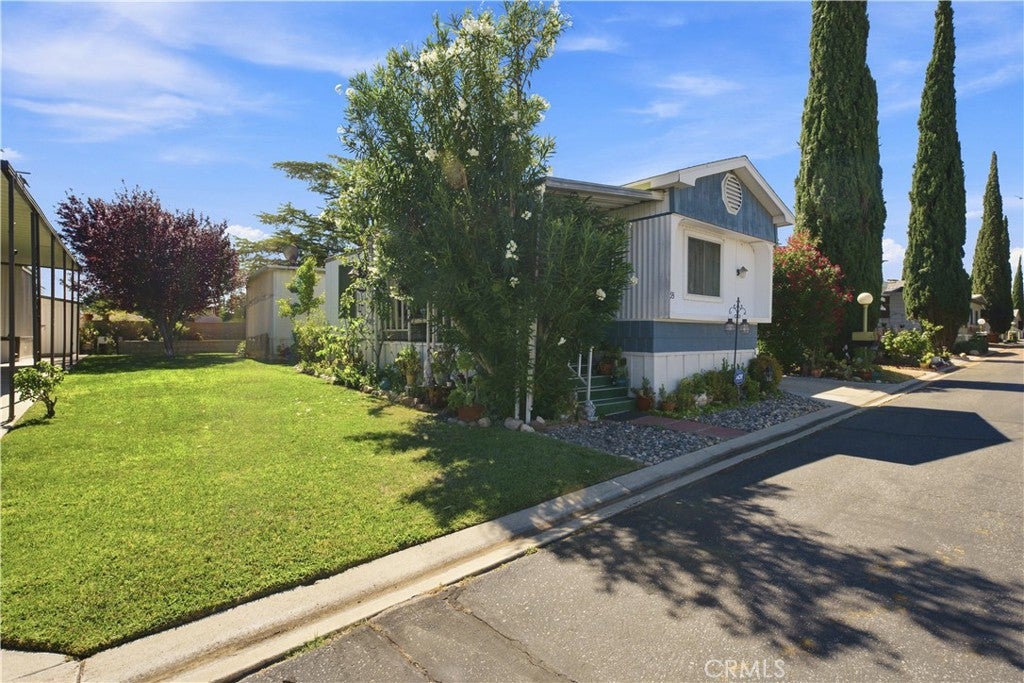 4444 E Avenue R 93
